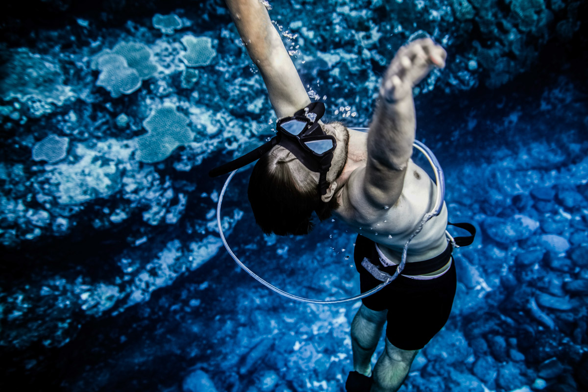 How to make Underwater Bubble Rings Easy steps